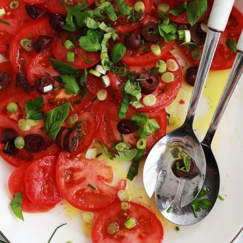 Couper une tomate en dés / Couper une tomate en rondelles ( Facile et  Rapide ) 